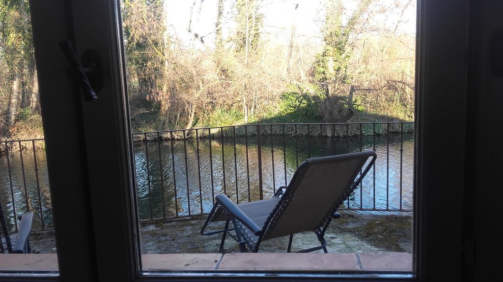 Maison Pres De L'Eau LʼIsle-sur-la-Sorgue Exteriér fotografie